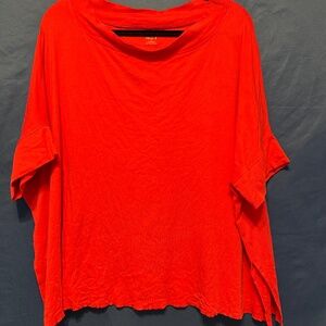 Planet Women's T, Pink! Boxy cut. Plus and Regular. OSFA Great Condition